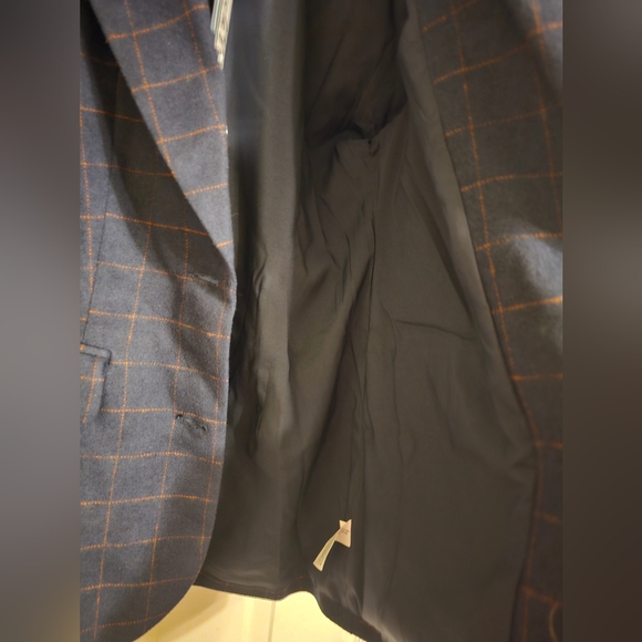 NWT Plaid Blazer. Size:S. - Picture 5 of 8